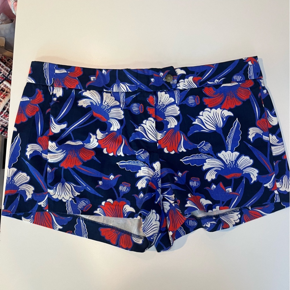 J Crew 3" printed short in navy blue red flowers NWOT Size 10 - Picture 2 of 9